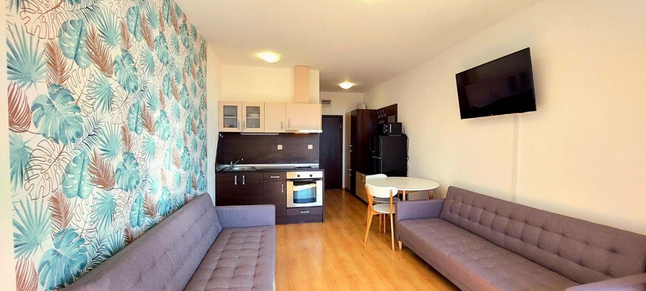 Menada Luxor Apartments Sveti Vlas Extérieur photo