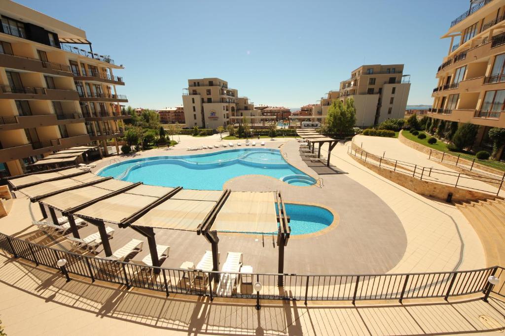 Menada Luxor Apartments Sveti Vlas Extérieur photo