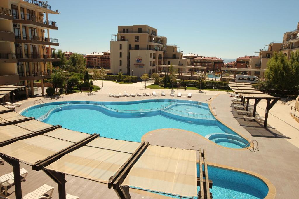 Menada Luxor Apartments Sveti Vlas Extérieur photo
