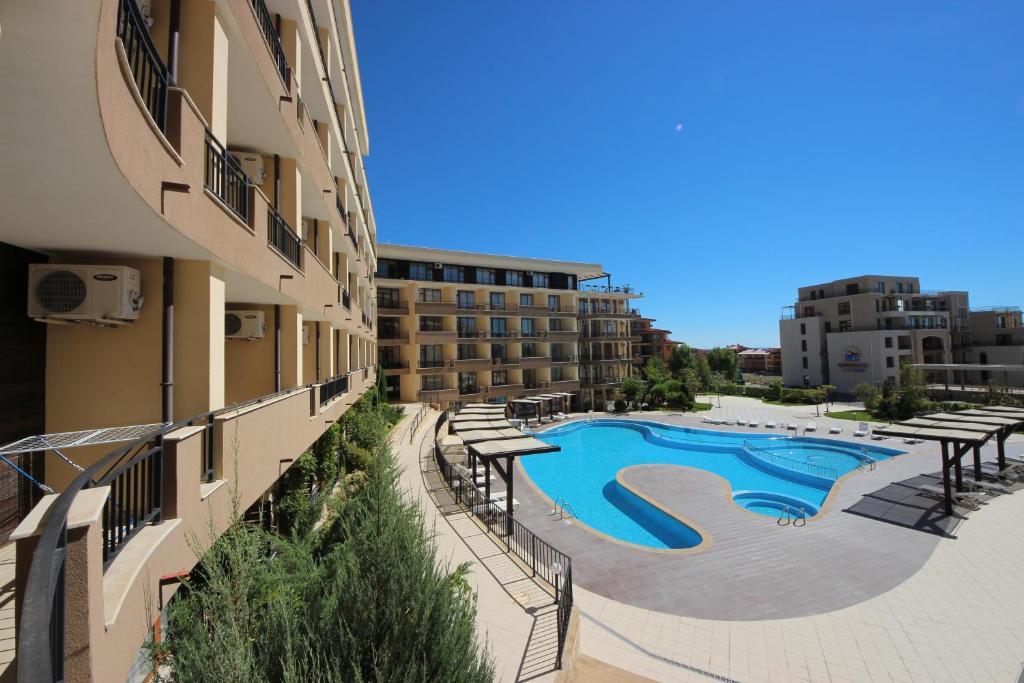 Menada Luxor Apartments Sveti Vlas Extérieur photo